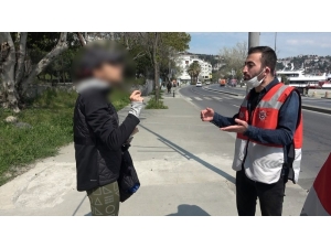 Sahilde Yürüyüş Yapan Kadının Ceza Kesen Polise Söyledikleri Şaşırttı