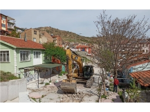 Mahalle Baştan Ayağa Yenileniyor