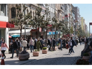 Sokağa Çıkma Kısıtlaması Sona Erdi Vatandaş Kendini Dışarıya Attı