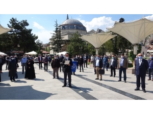 Sosyal Mesafeli Basın Açıklaması