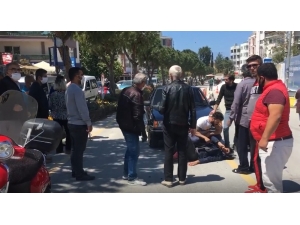 Trafik Kazasında Bir Kişi Yaralandı, Meraklı Vatandaşlar Sosyal Mesafeyi Umursamadı