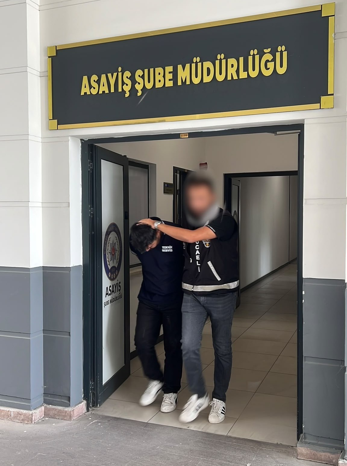 beyaz-esya-ve-kombi-tamiri-vaadiyle-12-kisiyi-300-bin-tl-dolandirdi-tutuklandi