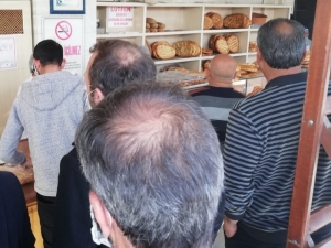 Sosyal Mesafeye Dikkat!