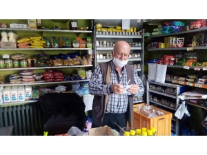 Hayırsever Vatandaş Veresiye Defterini Yırttı