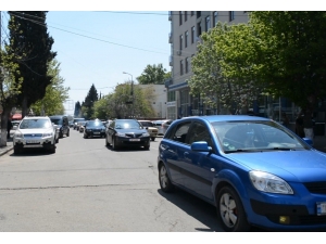 Gürcistan’da Hayat Normalleşmeye Başladı