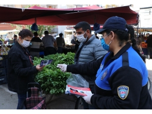 Polisten Pazarda Korona Virüs Uyarısı