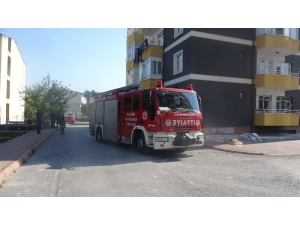 Aspiratörden Çıkan Duman Binada Panik Yaşattı