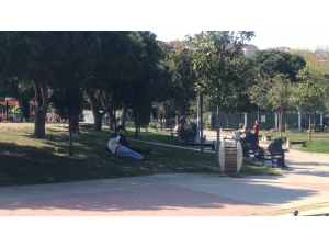 Sosyal Mesafe Ve Maske Denetiminde İlginç Diyalog: “Hapşırmak İçin Çıkarttım”