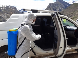 Hakkari’de Araçlar Dezenfekte Edildi