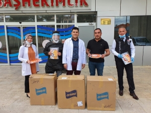 Gölbaşı Devlet Hastanesine Siperlik Maske Bağışı