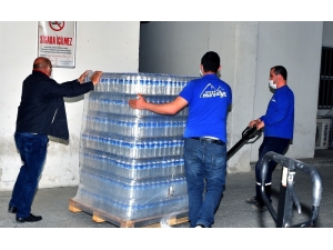 Büyükşehirden Hastanelere Su Takviyesi