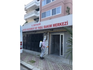 Çiğli’de Huzurevlerine Korona Virüs Temizliği