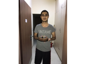 Karantinada Doğum Günü Sürprizi