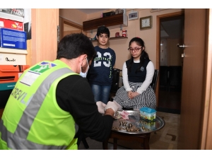 Down Sendromlu Busenur’dan Örnek Davranış