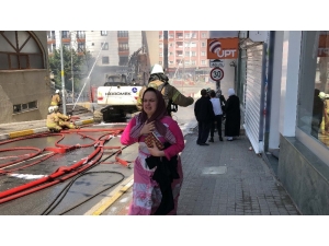 Beylikdüzü’nde Doğalgaz Patlaması; Alevler Metrelerce Yükseğe Çıktı