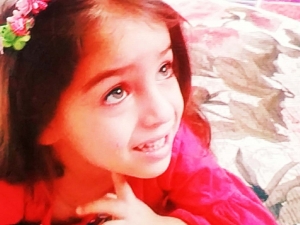 Balkondan Düşen 3 Yaşındaki Çocuk Hayatını Kaybetti