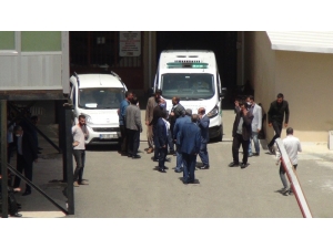 Devrilen Traktörün Altında Kalan Genç Hayatını Kaybetti