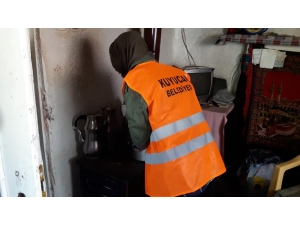Kuyucak’ta Vatandaşın Sobası Temizlendi