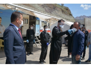 Vali Akbıyık: “Hakkari’de Korona Virüs Vakaları Var”