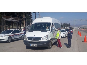 Seyahat Eden Vatandaşlar Denetleniyor