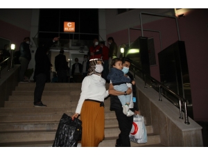 Çorum’da Karantinaları Biten 315 Kişi Memleketlerine Uğurlandı