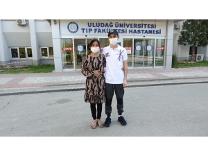 Ölmek Üzere Olan Özbek Hastaya Pandemi Döneminde Başarılı Nakil