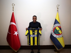 Garry Rodrigues’den 175 Aileye Gıda Yardımı
