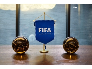 Fıfa Sağlık Komitesi Başkanı Michel D’hooghe: "Eylül Ayına Kadar Futbol Oynanmamalı"