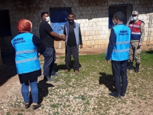 Artuklu’da İhtiyaç Sahiplerine Gıda Yardımı Sürüyor