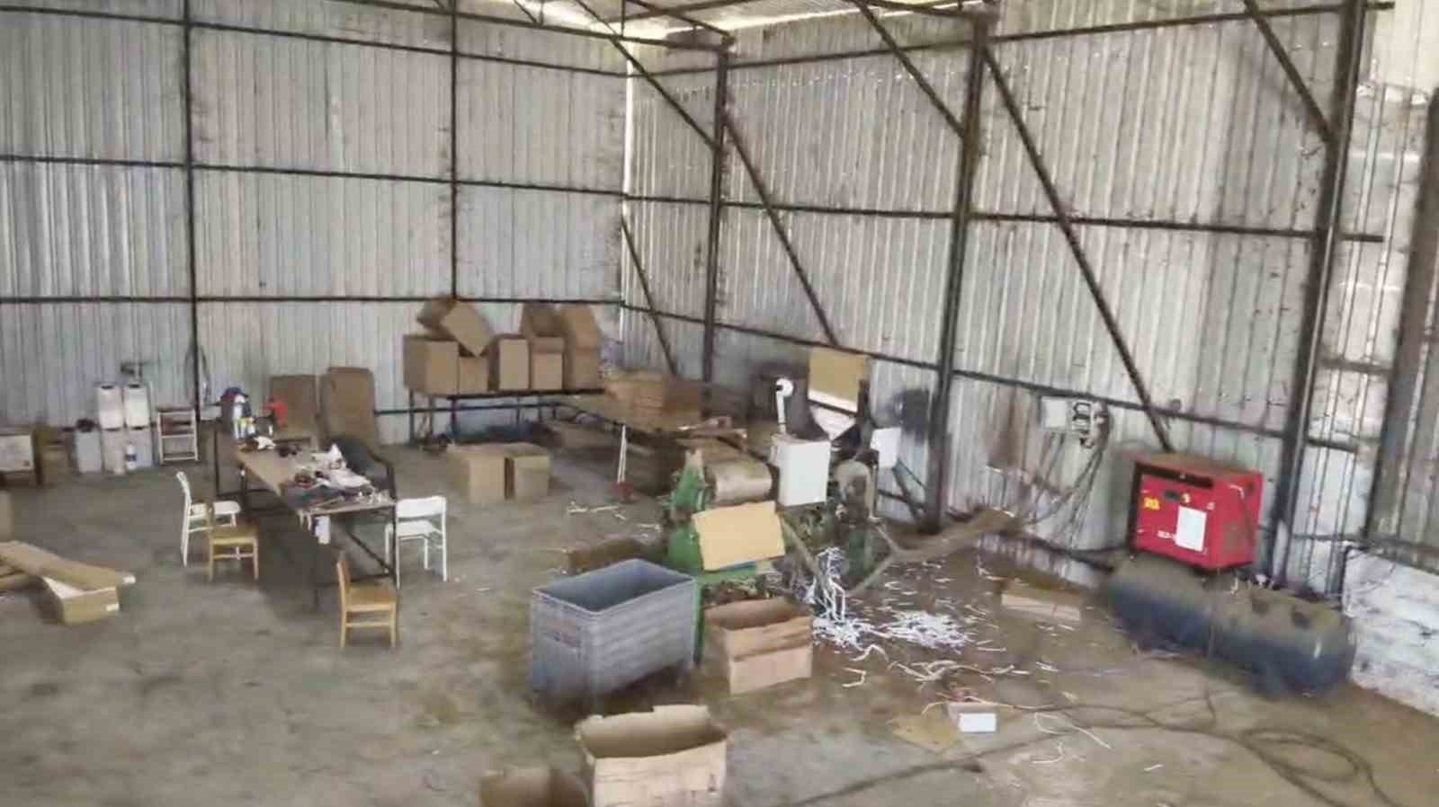 besihane-gorunumlu-kacak-sigara-fabrikasina-baskin-610-bin-makaron-ele-gecirildi