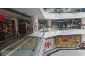 Korona Virüs Dolayısıyla Kapanan Mağazalar Yeniden Açılmaya Başladı