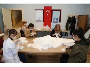 Ormek’te Günde 3 Bin Maske Üretiliyor