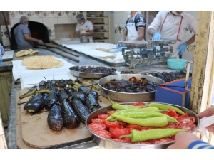 Tepsi Geleneğine Korona Engeli Yok