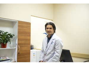 Dr. Gökosmanoğlu: “Tiroit Kanserinde Erken Tanı Başarıyı Arttırır”