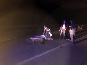 Kamyona Çarpan Motosikletli Hayatını Kaybetti