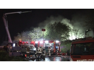 İstoç’daki Geri Dönüşüm Tesisinde Çıkan Yangın Söndürüldü