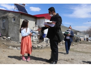 Ağrı’da Fedakar Öğretmenler, Öğrenci Ve Vatandaşların Umudu Oluyor