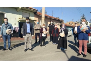 Ramazan’da İhtiyaç Sahiplerinin Sofraları Pidesiz Kalmıyor