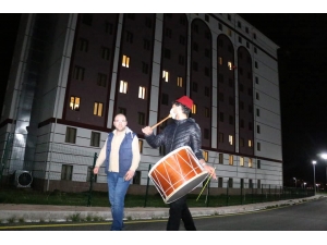 Sivas’ta Karantina Davul Sesleri İle Şenlendi