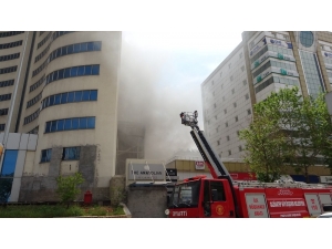 Gaziantep’te Otel Yangını