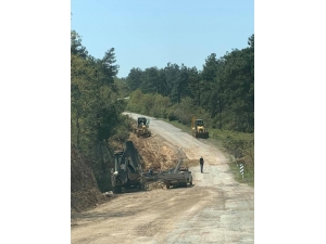 Lapseki’de Yol Genişletme Çalışmaları
