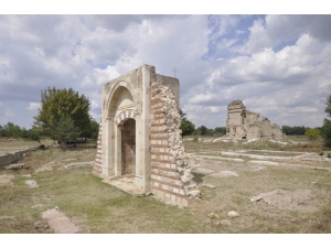 Edirne Yeni Sarayı Kazısı, “Cumhurbaşkanı Kararlı Kazılar” Arasına Alınarak Trakya Üniversitesi’ne Verildi