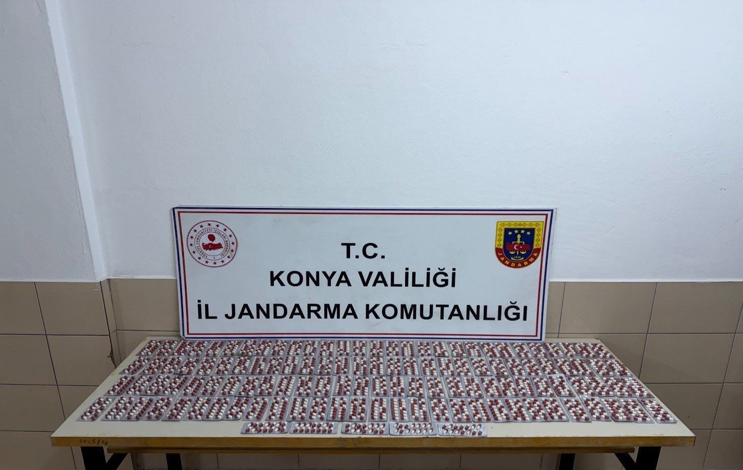 konya-da-jandarmadan-uyusturucu-operasyonlari-7-tutuklama
