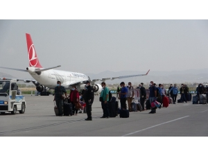 Karantinadaki Vatandaşlardan Övgü Ve Teşekkür