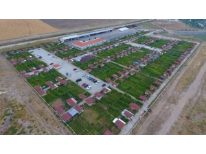 Hobi Bahçelerinin Bakımına Tek Kişilik Müsaade