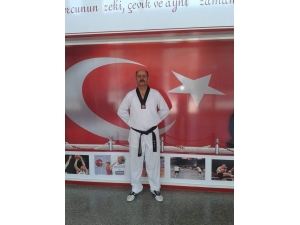 Milli Antrenör Demir, "Gençler Meslek Seçimlerinde 100 Metre Yarışçısı Değil Maraton Koşucusu Olmalı"