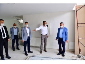 Malatya’da Çavuşoğlu Millet Kıraathanesi Yapılıyor