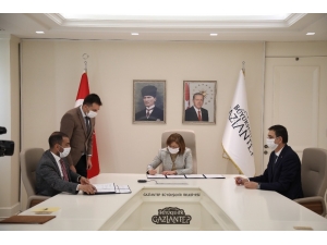 Büyükşehir’den Ticari Hayatı Canladıracak Önemli Protokol