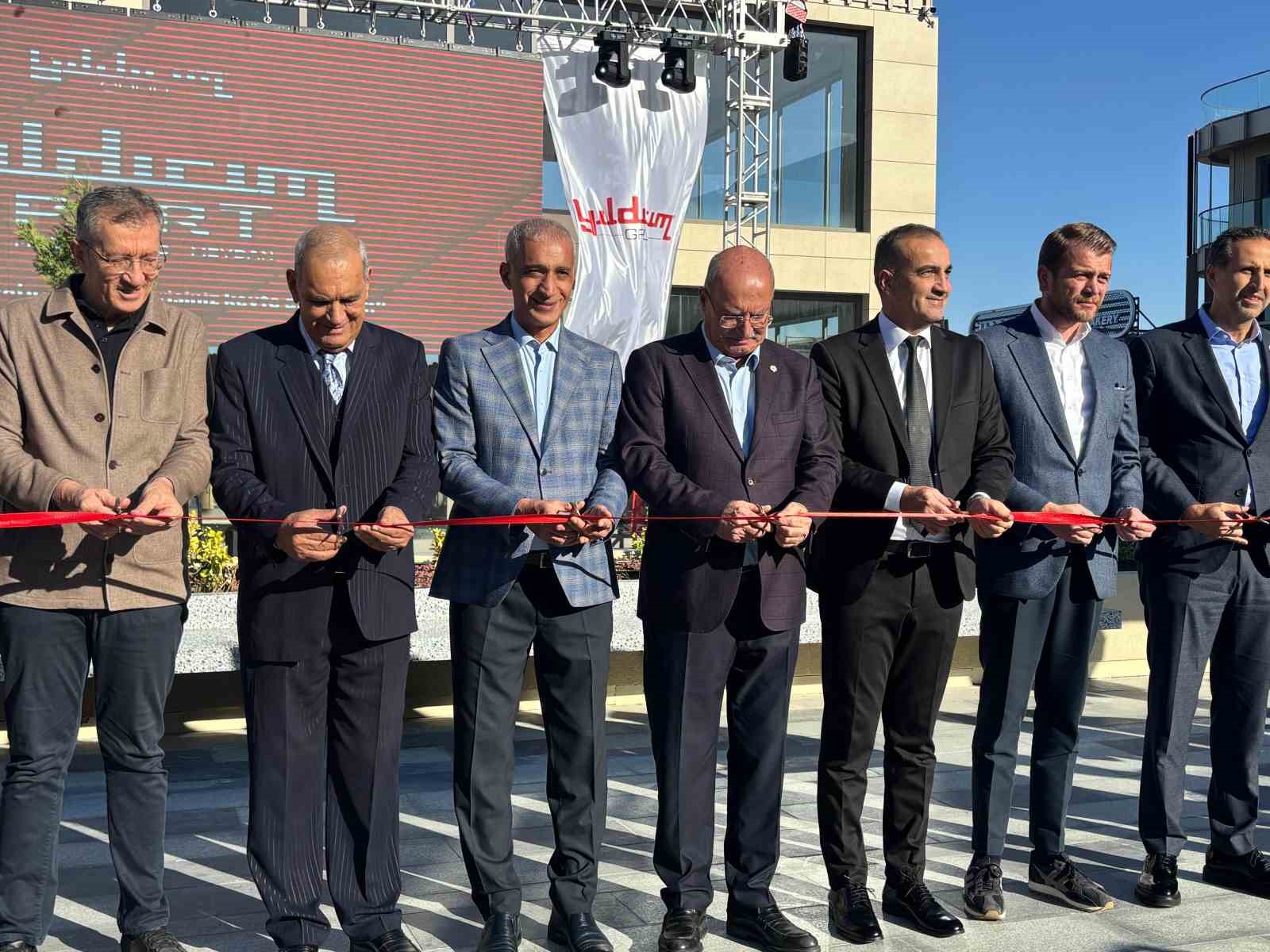 golbasi-nda-yeni-sosyal-yasam-alani-hizmete-girdi