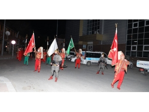 Mehter Takımından Evde Kalan Vatandaşlara Moral Konseri